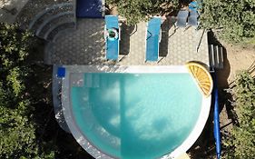 Utopia Casas Boutique